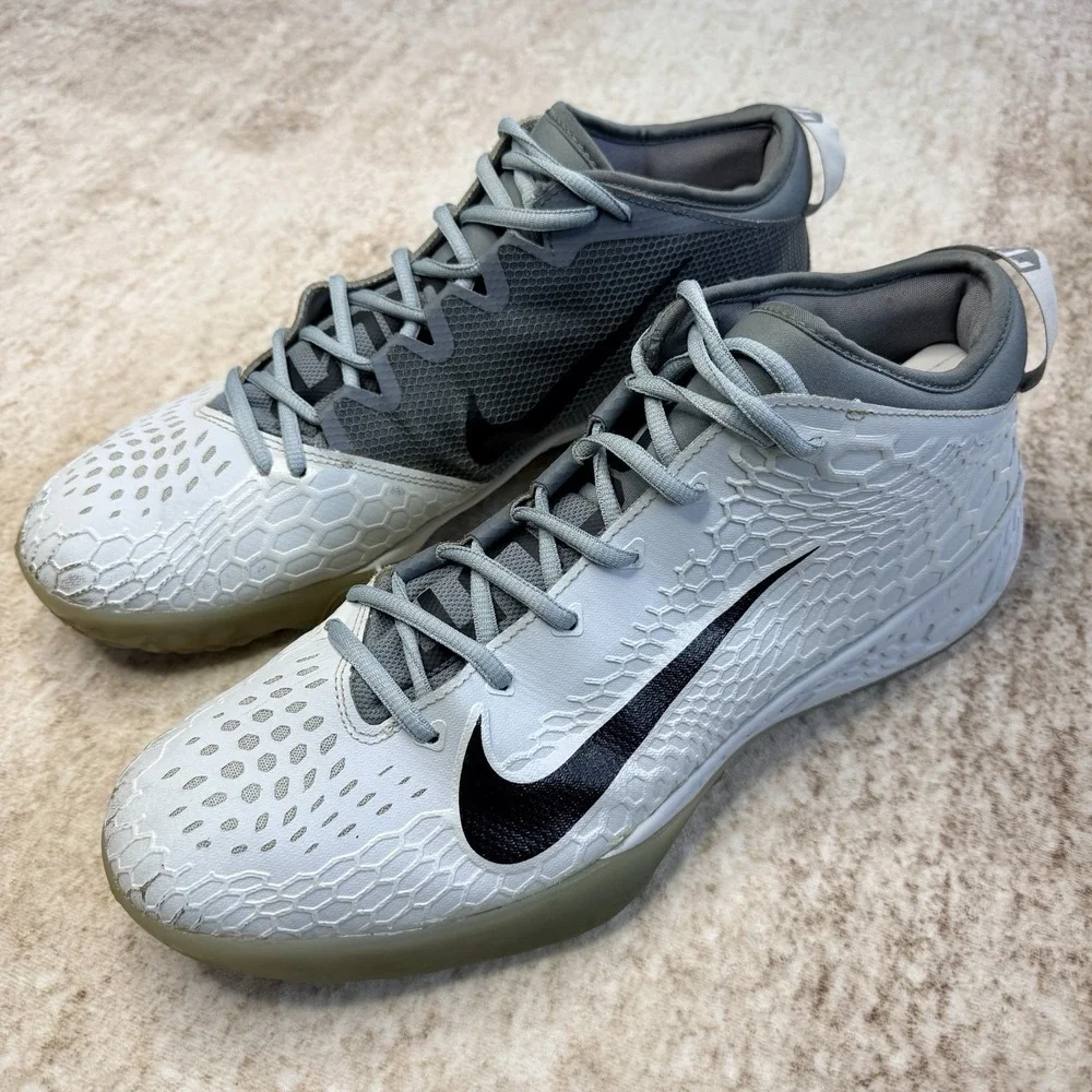 Nike Force Zoom Trout 5 Turf Shoes Pure Platinum Men's Size 15 2018 AH3374-004
